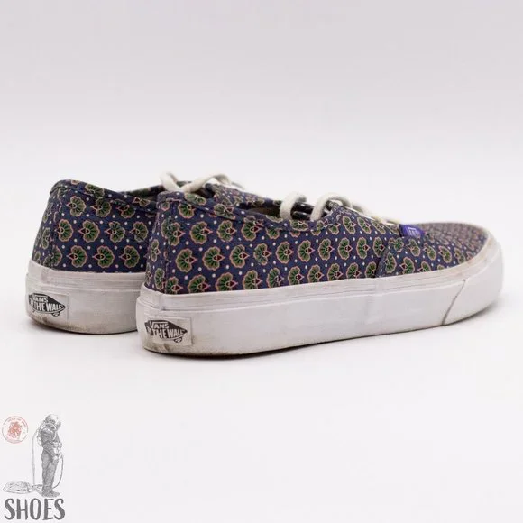 Vans Lace Up Sneaker Women's size 7.0 - Picture 4 of 15